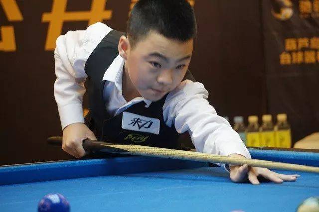 更是对足球 更是对足球